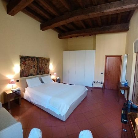 Casa Duchesse Al Castello Apartment Ferrara Bagian luar foto
