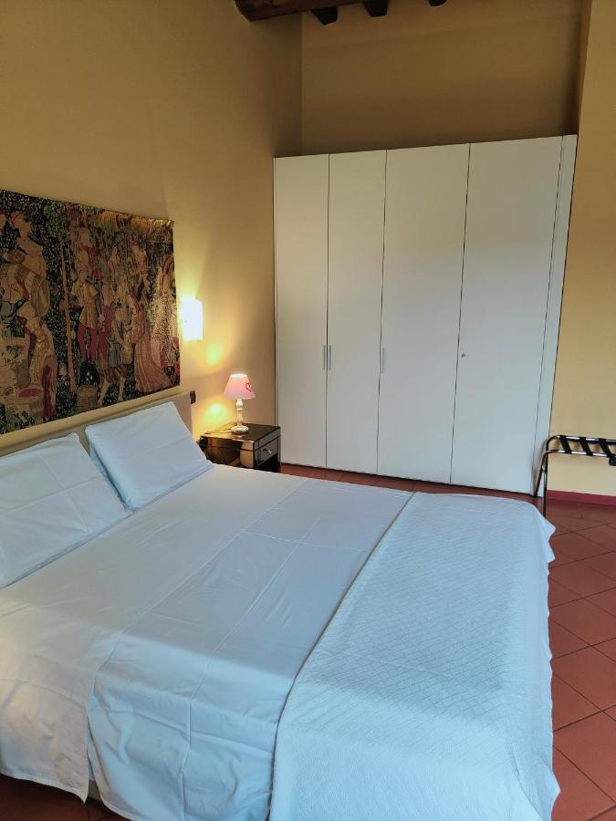 Casa Duchesse Al Castello Apartment Ferrara Bagian luar foto