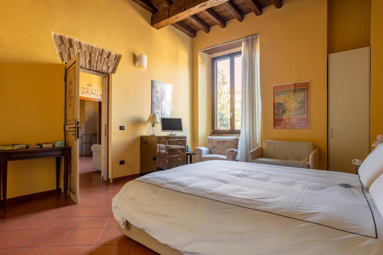 Casa Duchesse Al Castello Apartment Ferrara Bagian luar foto