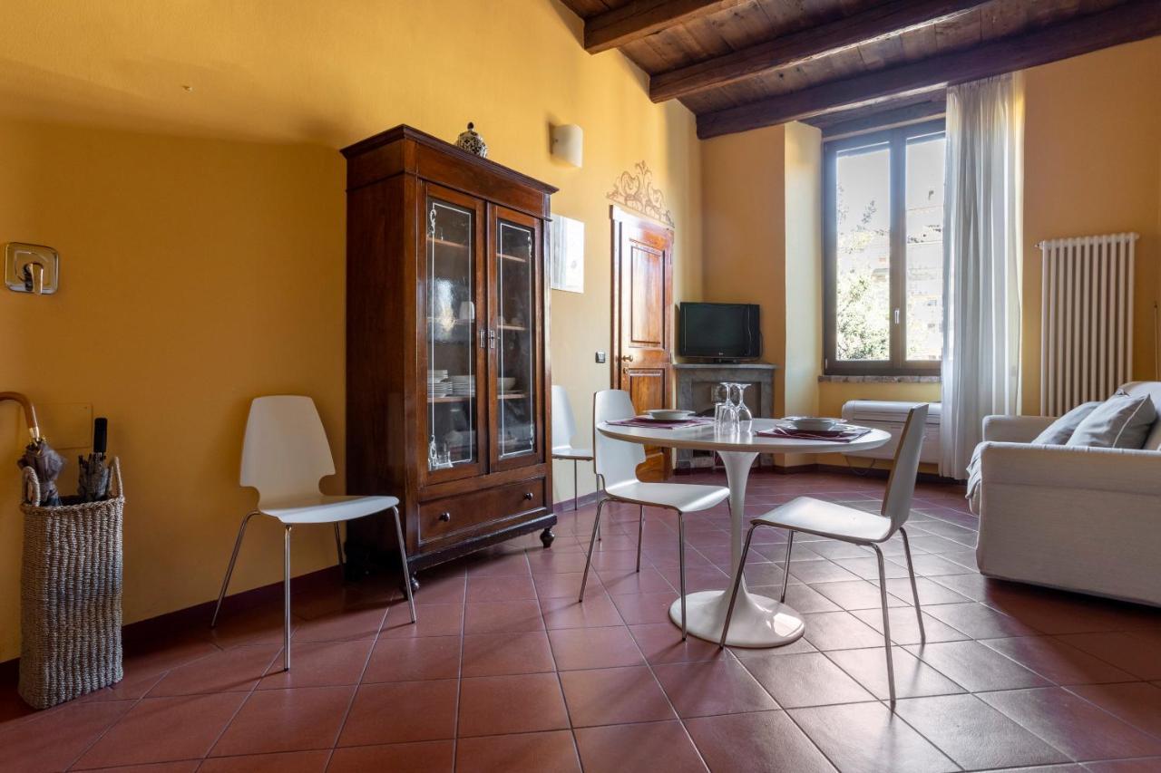 Casa Duchesse Al Castello Apartment Ferrara Bagian luar foto